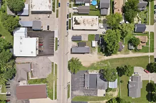 721 N Brinton Ave, Dixon, IL 61021 - Photo 7