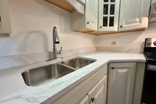 5840 W 104th St, Oak Lawn, IL 60453 - Photo 7