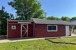 17724 Henry St, Lansing, IL 60438 - Photo 19