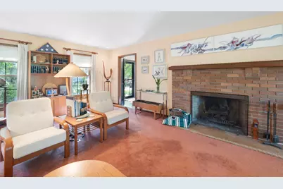 912 Burnham Court, Glenview, IL 60025 - Photo 3