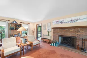 912 Burnham Ct, Glenview, IL 60025 - Photo 3