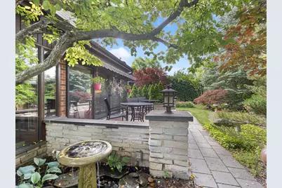 912 Burnham Court, Glenview, IL 60025 - Photo 23