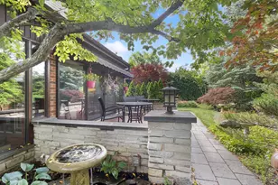 912 Burnham Ct, Glenview, IL 60025 - Photo 23