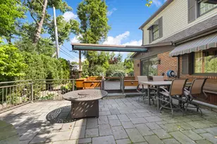 912 Burnham Ct, Glenview, IL 60025 - Photo 21