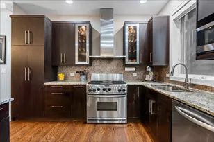 2455 W Walton St, Chicago, IL 60622 - Photo 9