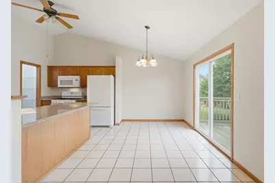 1346 Knolls Avenue S, Dekalb, IL 60115 - Photo 5