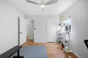 1110 W Glenn Trail, Elk Grove Village, IL 60007 - Photo 17