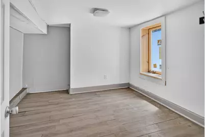 7931 S Muskegon Avenue, Chicago, IL 60617 - Photo 13
