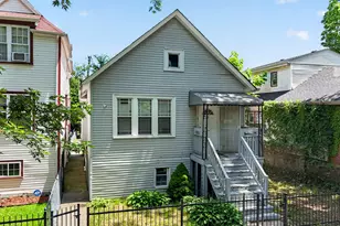 7931 S Muskegon Ave, Chicago, IL 60617 - Photo 1
