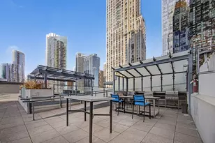 474 N Lake Shore Dr, Chicago, IL 60611 - Photo 23