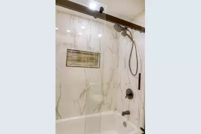 5242 W 79th Street #2D, Burbank, IL 60459 - Photo 11