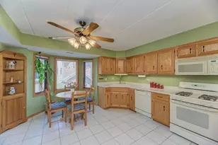 9420 S Melvina Ave, Oak Lawn, IL 60453 - Photo 13