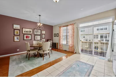 471 E Railroad Avenue, Bartlett, IL 60103 - Photo 9