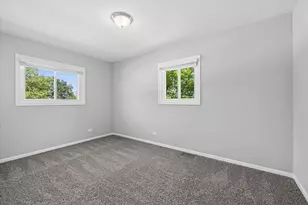 1680 Highland Blvd, Hoffman Estates, IL 60169 - Photo 15
