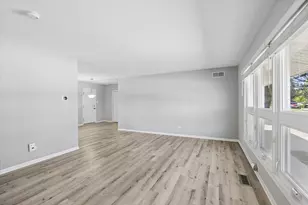1680 Highland Blvd, Hoffman Estates, IL 60169 - Photo 5