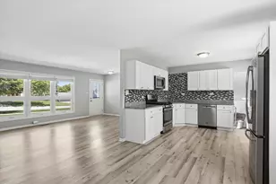 1680 Highland Blvd, Hoffman Estates, IL 60169 - Photo 7