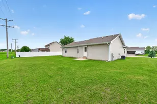 927 Foley Rd, Belvidere, IL 61008 - Photo 21