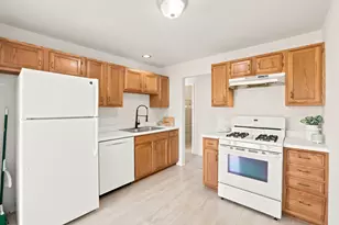 2326 Knollwood Ct, Schaumburg, IL 60194 - Photo 9