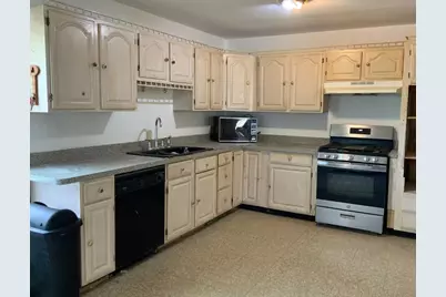 110 Zurich Road, Joliet, IL 60436 - Photo 3