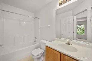 2741 Cobblestone Dr, Crystal Lake, IL 60012 - Photo 23