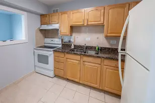 7337 S South Shore Dr, Chicago, IL 60649 - Photo 3