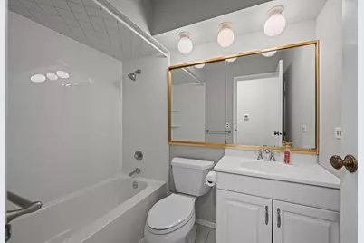 190 S Circle Avenue, Bloomingdale, IL 60108 - Photo 17