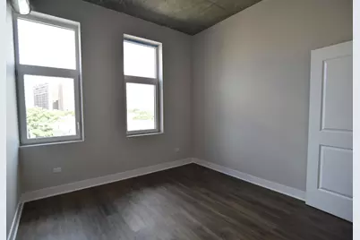 3833 N Broadway Street #515, Chicago, IL 60613 - Photo 3