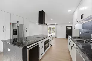 231 St Marys Pkwy, Buffalo Grove, IL 60089 - Photo 9