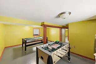 2516 S 56th Ct, Cicero, IL 60804 - Photo 17