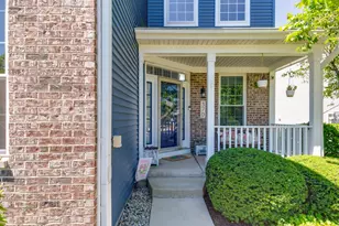 370 Ashford Ln, Grayslake, IL 60030 - Photo 3