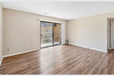 4833 W 109th Street #201, Oak Lawn, IL 60453 - Photo 5