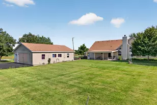 701 Forrest Dr, Seneca, IL 61360 - Photo 13