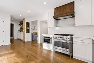 208 Dundee Ave, Barrington, IL 60010 - Photo 11
