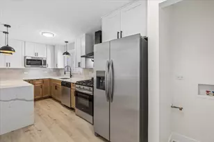 2934 W 103rd St, Chicago, IL 60655 - Photo 9