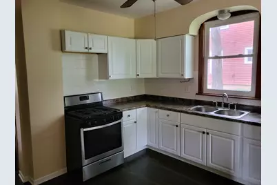 103 Center Street, Fox River Grove, IL 60021 - Photo 5