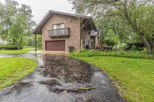 2330 Coach Rd, Long Grove, IL 60047 - Photo 27