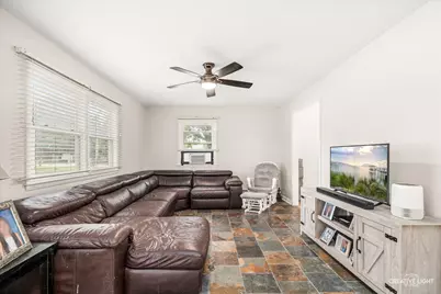 1108 Edwards Avenue, Saint Charles, IL 60174 - Photo 3