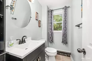 1108 Edwards Ave, Saint Charles, IL 60174 - Photo 9