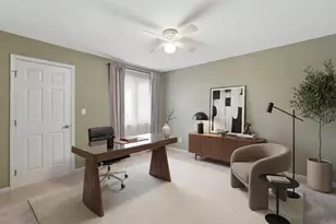 1729 Pebble Beach Ct, Hoffman Estates, IL 60169 - Photo 11