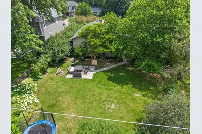 1020 S Gables Boulevard, Wheaton, IL 60189 - Photo 25