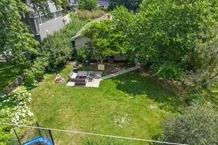 1020 S Gables Blvd, Wheaton, IL 60189 - Photo 25