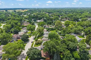 1020 S Gables Blvd, Wheaton, IL 60189 - Photo 29