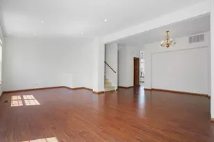 2304 Hudson Cir, Aurora, IL 60502 - Photo 9
