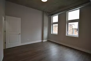 3833 N Broadway St, Chicago, IL 60613 - Photo 9