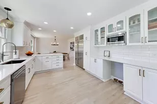 1438 N Haddow Ave, Arlington Heights, IL 60004 - Photo 7