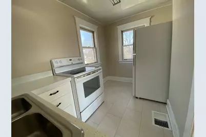 739 Iowa Avenue #2, Aurora, IL 60506 - Photo 11