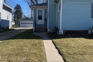 739 Iowa Ave, Aurora, IL 60506 - Photo 1