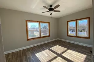 739 Iowa Ave, Aurora, IL 60506 - Photo 5