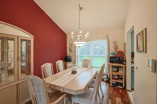1135 Stonebridge Ct, Elgin, IL 60120 - Photo 9
