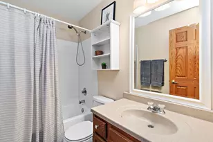1689 Warrington Ln, Crystal Lake, IL 60014 - Photo 21